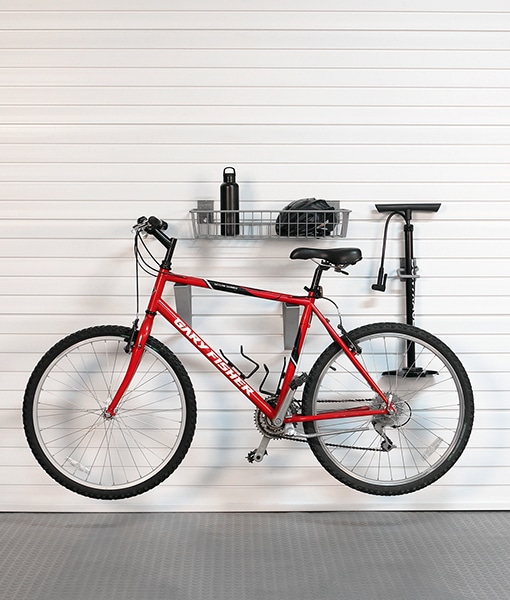 What is the maximum recommended weight capacity for each bike bracket?