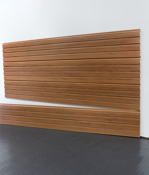 What is the weight of the entire 8ft slatwall case?