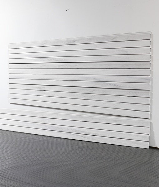How many SD InstallStrips are required per 8ft panel?